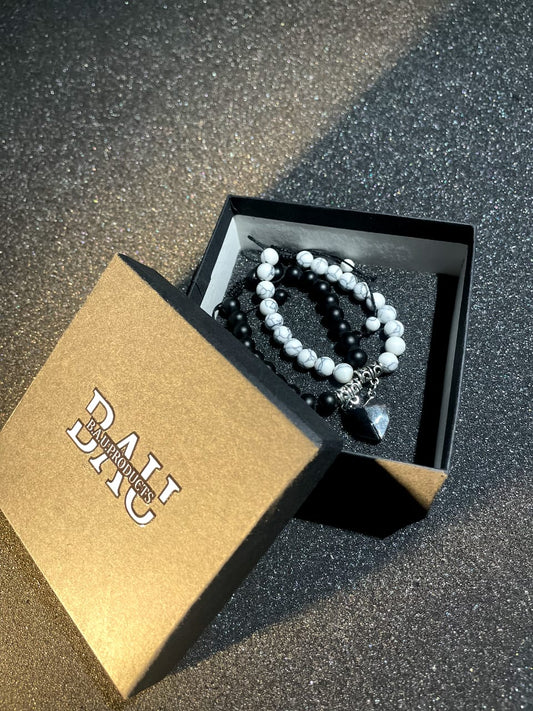 Black & White Heart Charm Adjustable Bracelet Set for Couples & Friends